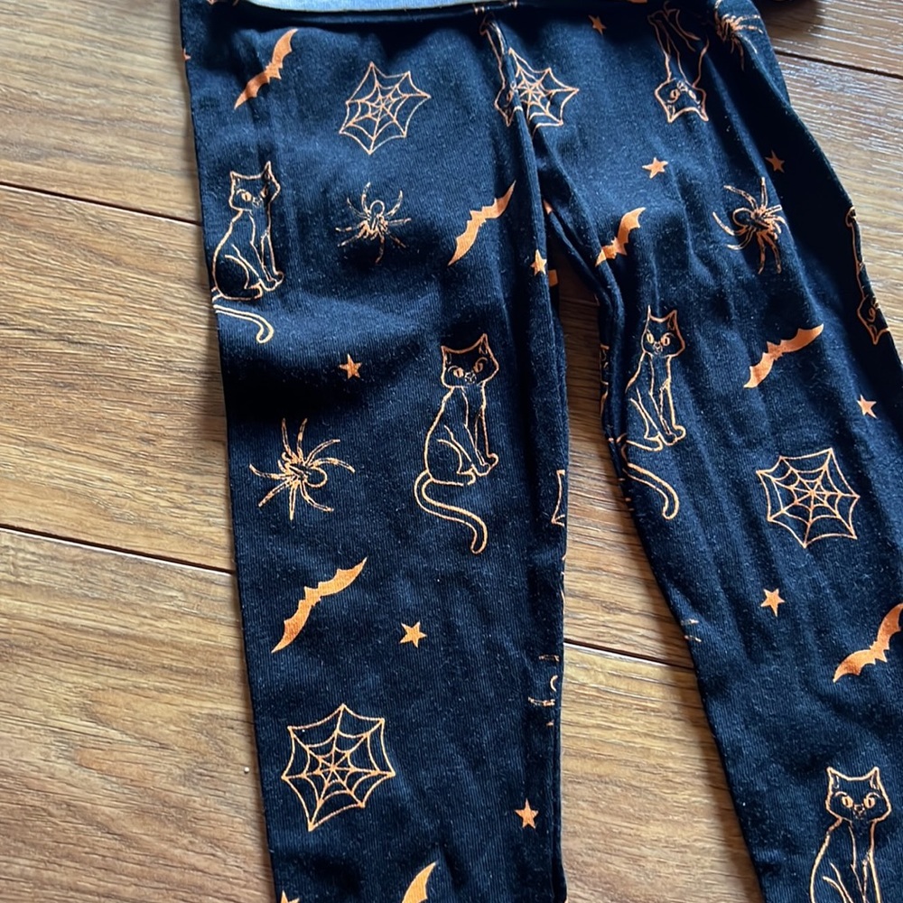 Hocus Pocus Pajamas - Picture 4 of 4